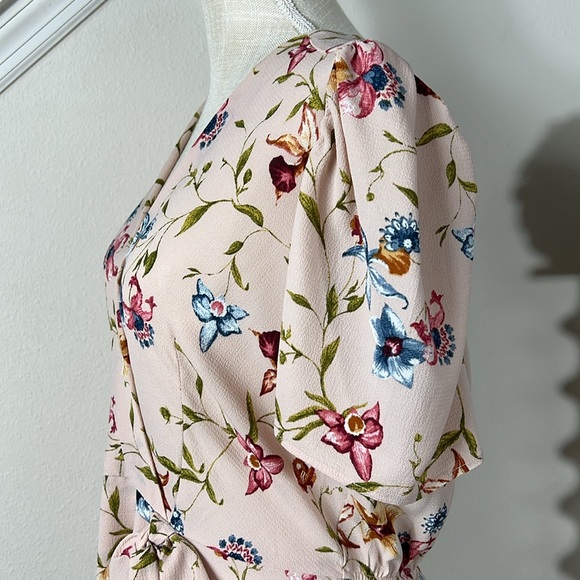 Lily White L Pink Floral Blouse - Picture 5 of 13